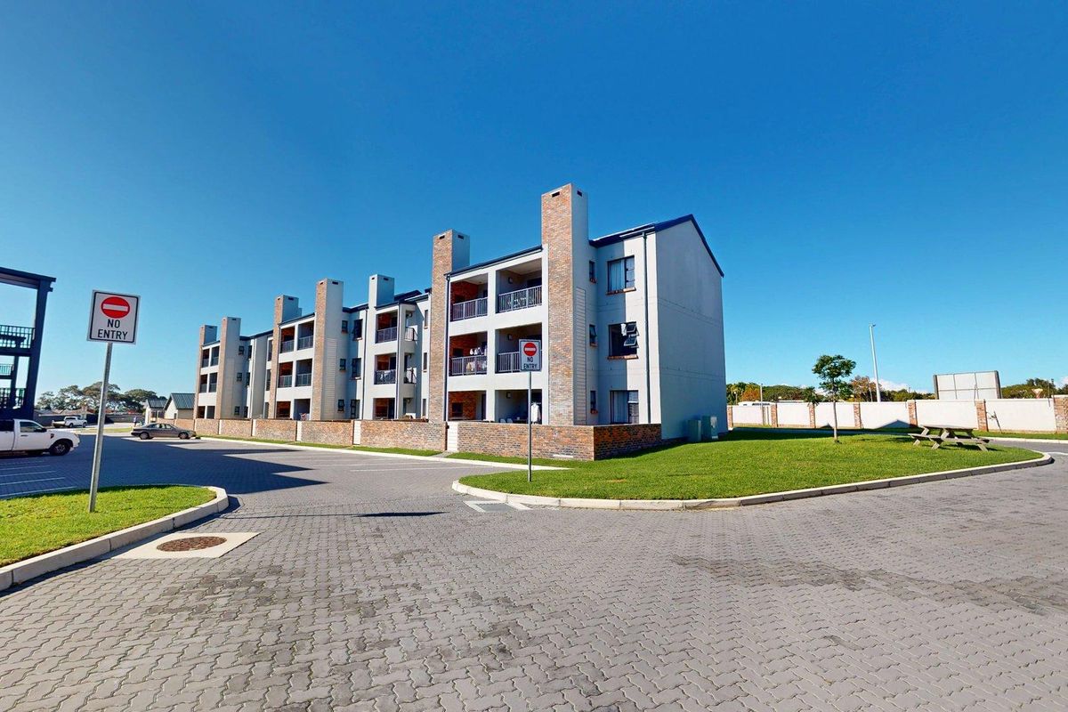 MODERN TOP FLOOR APARTMENT IN POPULAR, TOKAI! - Photo 2