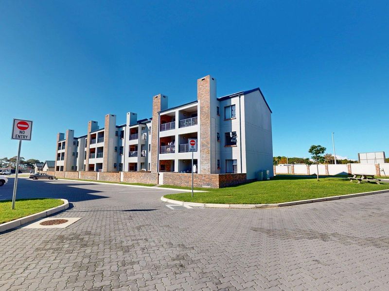 MODERN TOP FLOOR APARTMENT IN POPULAR, TOKAI! - Photo 2