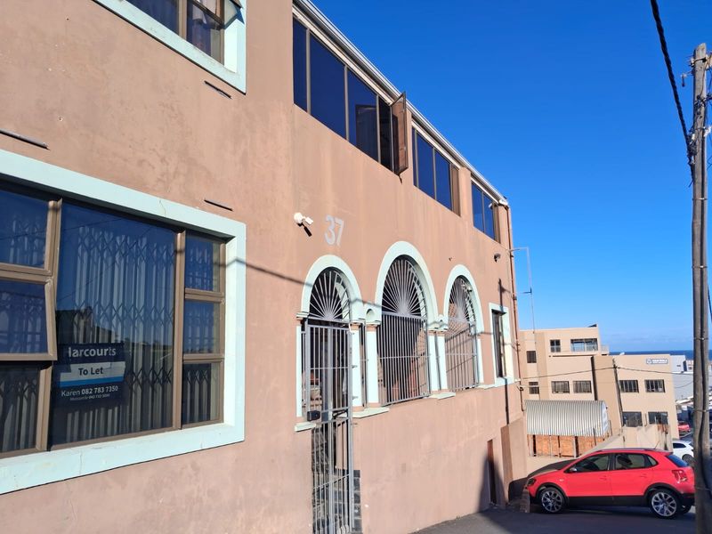 Spacious and neat Bachelor Flat to Rent – Quigney (Shared balcony) - Photo 8
