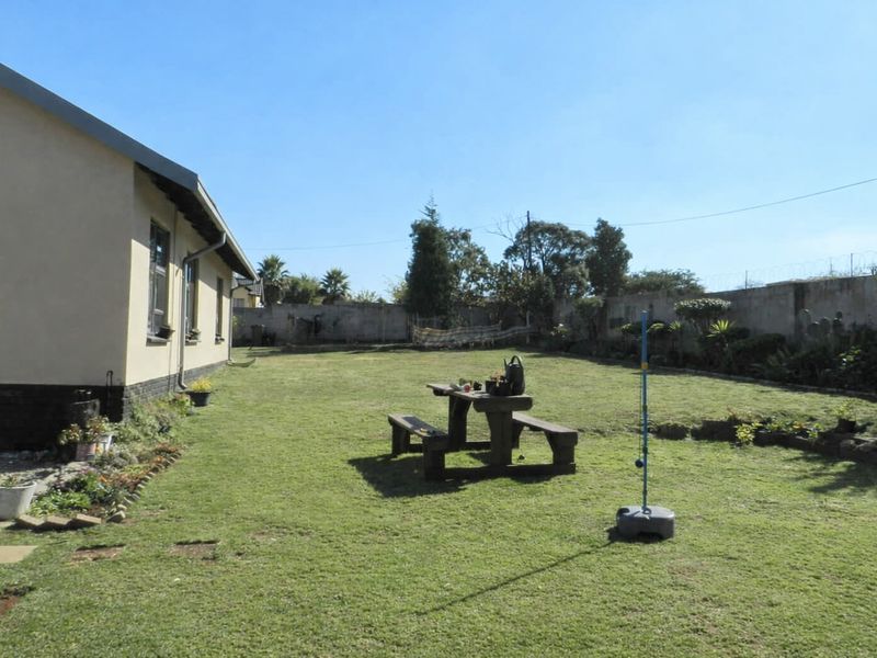 Family Home on Expansive Stand – Space, Comfort & Lifestyle - Photo 2