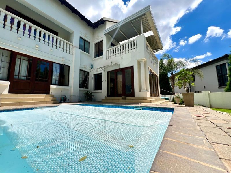Luxurious Double-Storey Family Home in The Wilds Security Estate - Photo 3