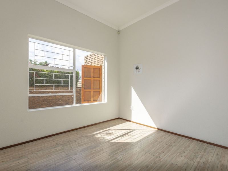 The Perfect Place To Call Home! - Photo 8