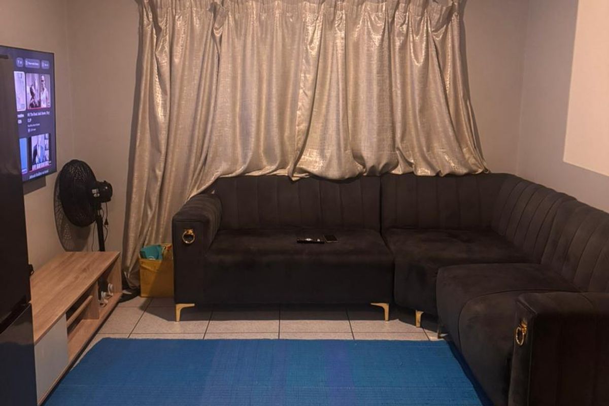 Apartment For Sale In Midrand - Photo 2
