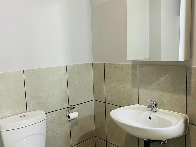 Apartment For Sale In Midrand - Photo 8