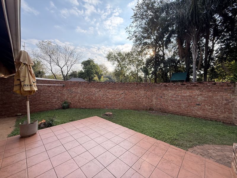 Modern 1-Bedroom Garden Flat to Rent in Roodeplaat - Photo 7