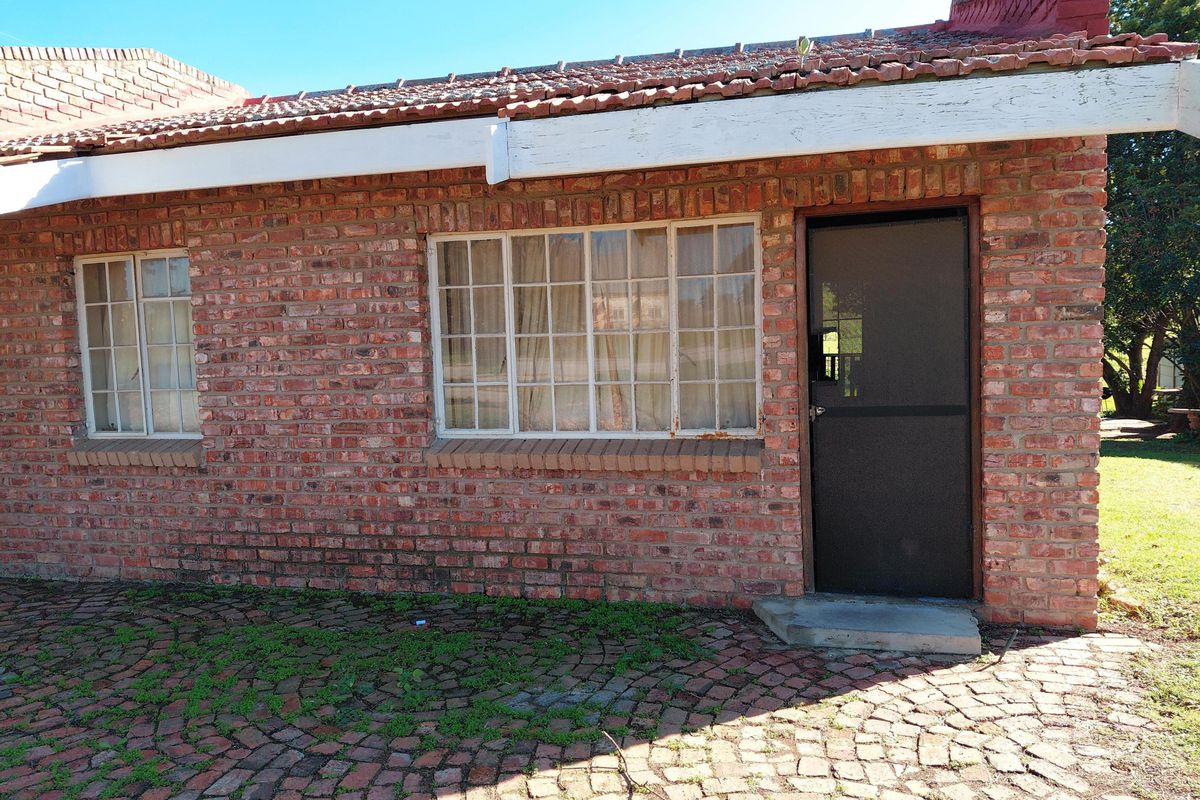 For Sale in Manor Heights, Despatch - Photo 2