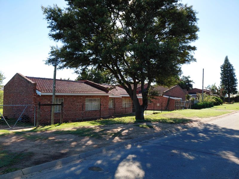For Sale in Manor Heights, Despatch - Photo 1