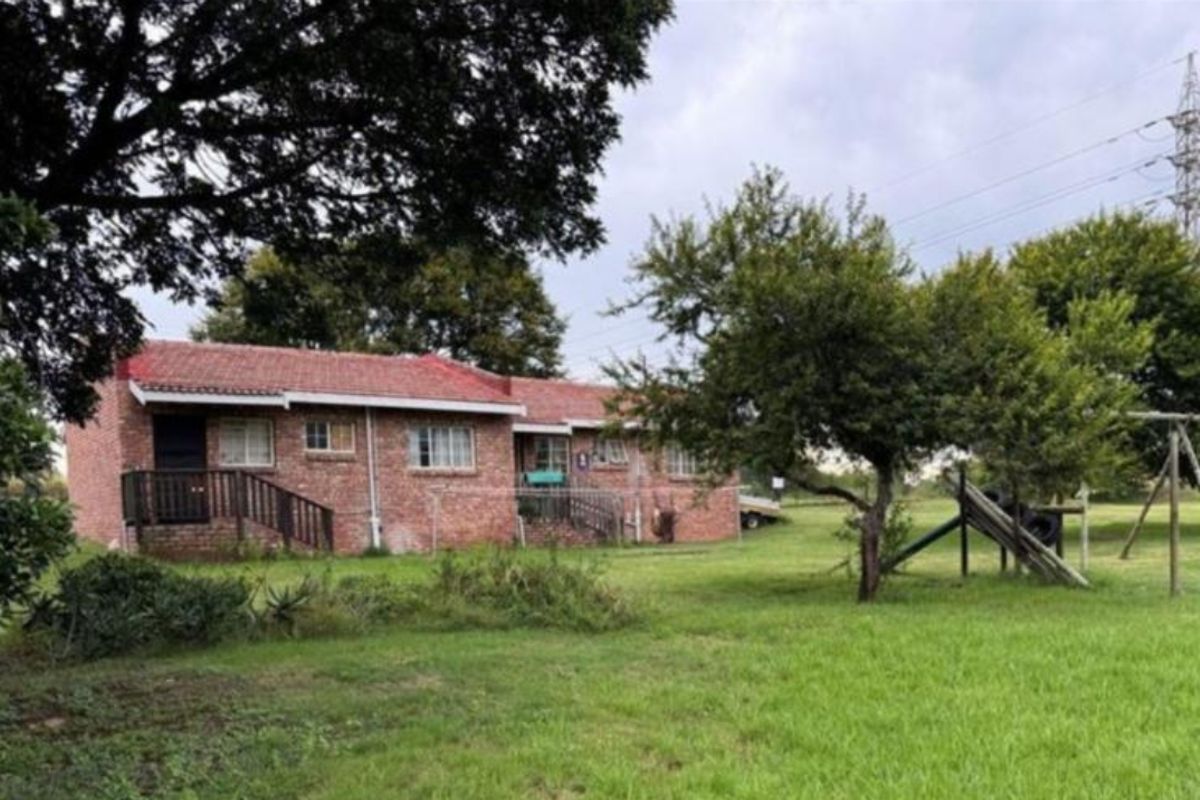For Sale in Manor Heights, Despatch - Photo 4