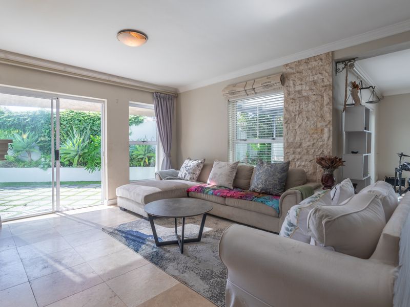 Sole mandate 5beds 3baths double storey home for sale in Big Bay! - Photo 3