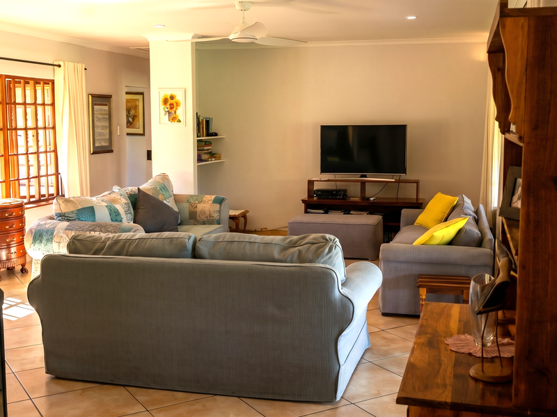 Country Living within a Secure Estate - Non-Distressed Auction. - Photo 10