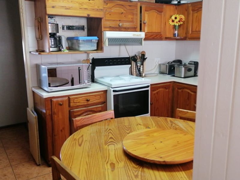 3 Bedroom home with double garage plus a one bedroom granny flat situated in Rosedale Park - Photo 10