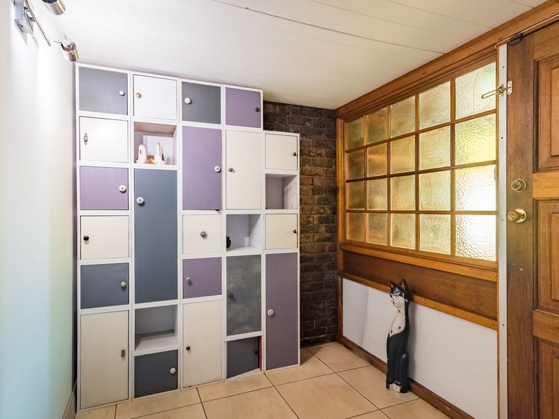 Bidding to start from R1 850 000!! Live Auction! Family home in sought after Eldoraigne - Photo 4