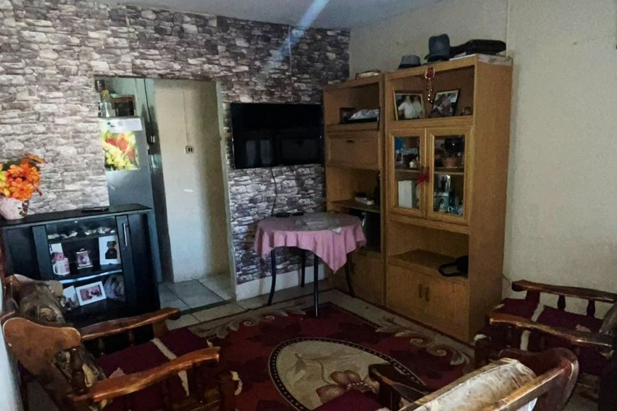 2 Bedroom Home for Sale in Sarepta - Kuils River - Photo 4