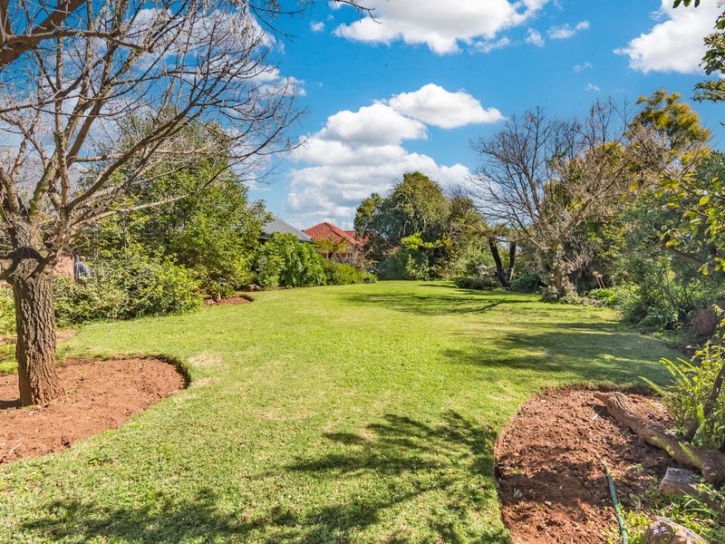 Bidding to start from R1 750,000 Live Non Distressed Auction First Open hour Wednesday 5pm to 6pm - Photo 2