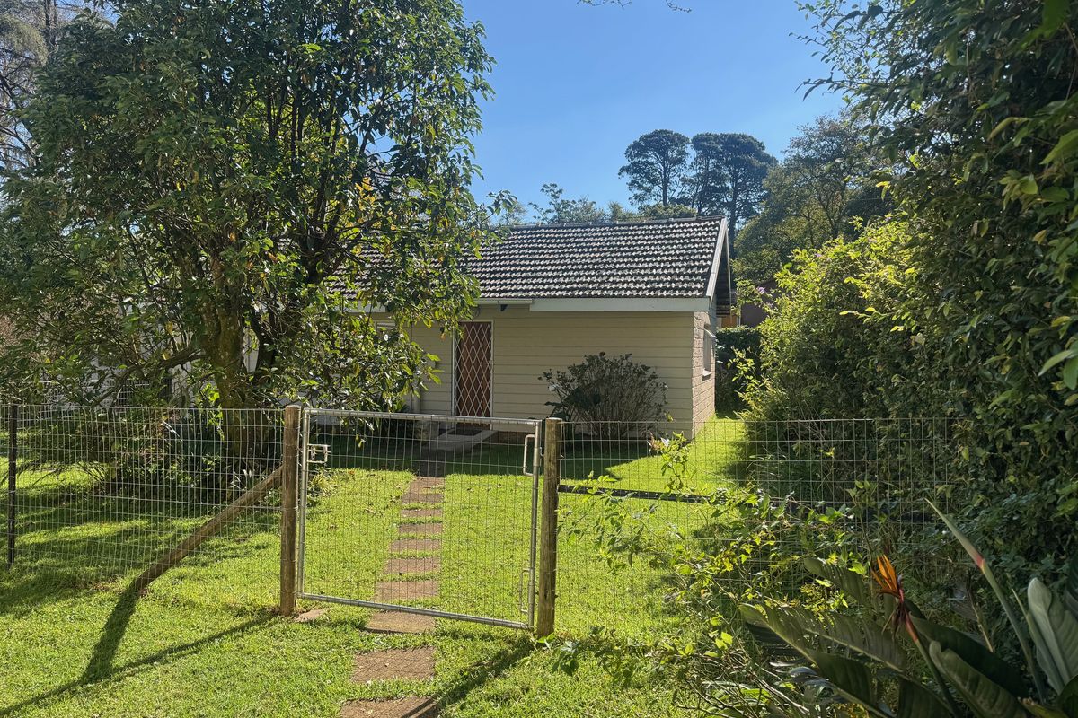 Neat and Secure Cottage Ideal for a Single Professional - Photo 2