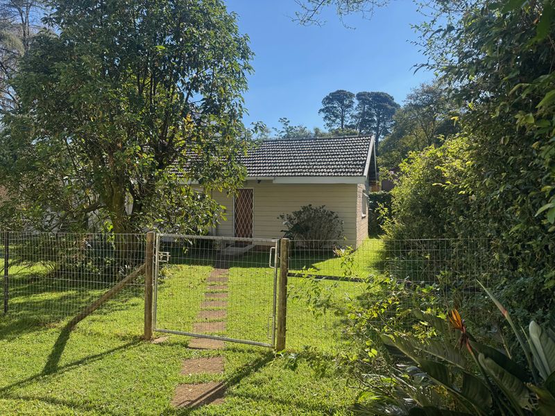 Neat and Secure Cottage Ideal for a Single Professional - Photo 2