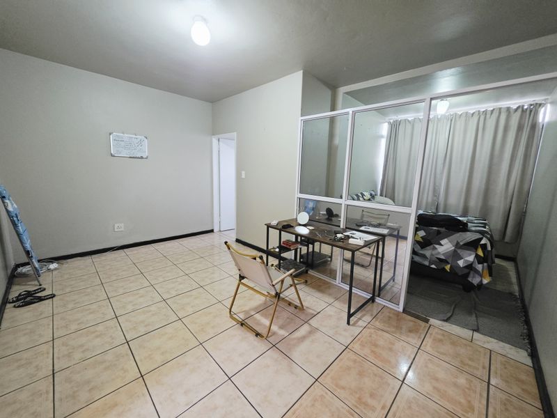 Neat 1 bedroom unit - Photo 5