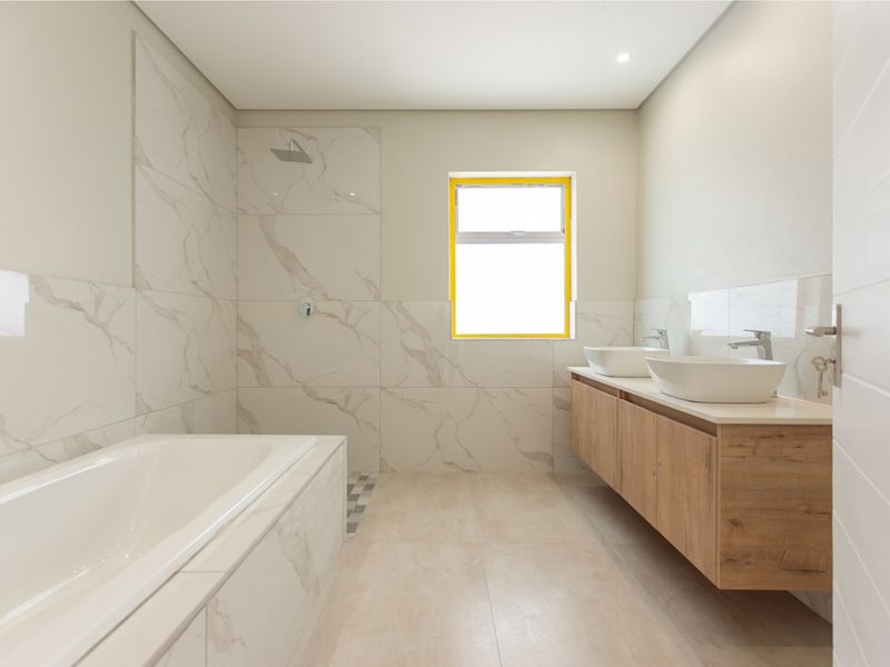 Contemporary Living on the Clubhouse Side of Langebaan Country Estate - Photo 9