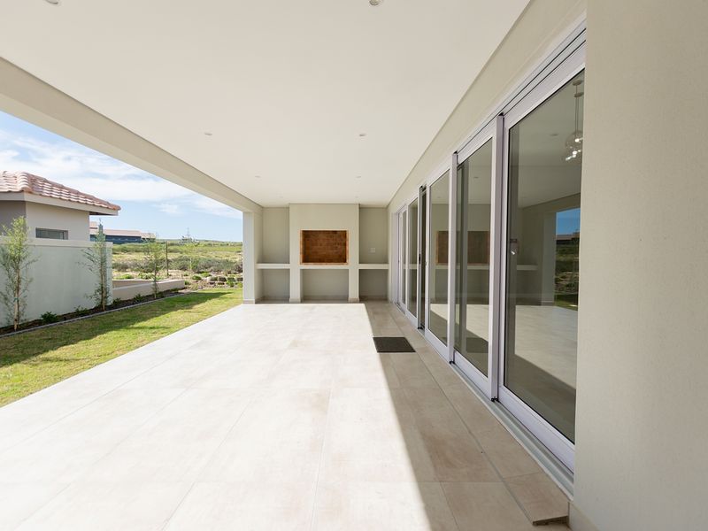 Contemporary Living on the Clubhouse Side of Langebaan Country Estate - Photo 5
