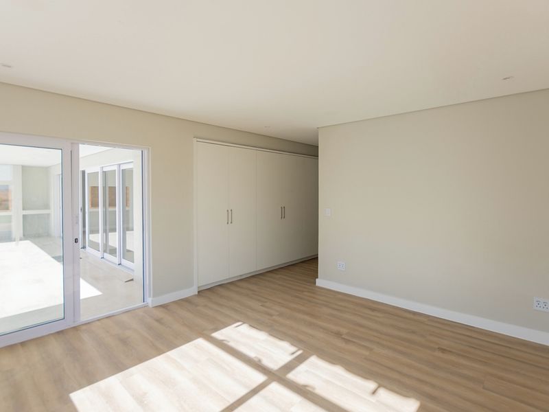 Contemporary Living on the Clubhouse Side of Langebaan Country Estate - Photo 8