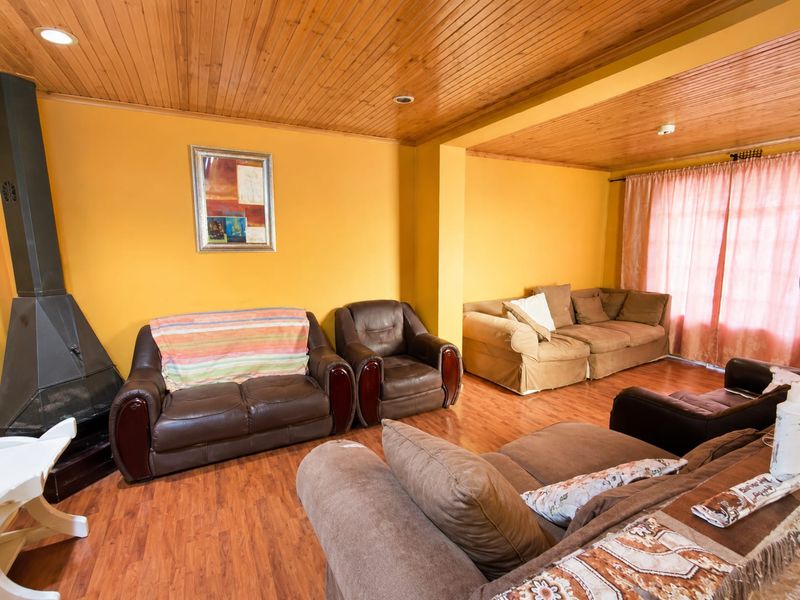 Freestanding home in Lentegeur - Photo 2