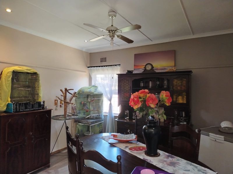 Quiet suburb- Close to CBD - Photo 6