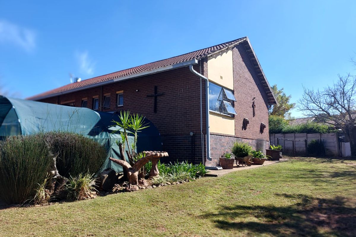 Quiet suburb- Close to CBD - Photo 2