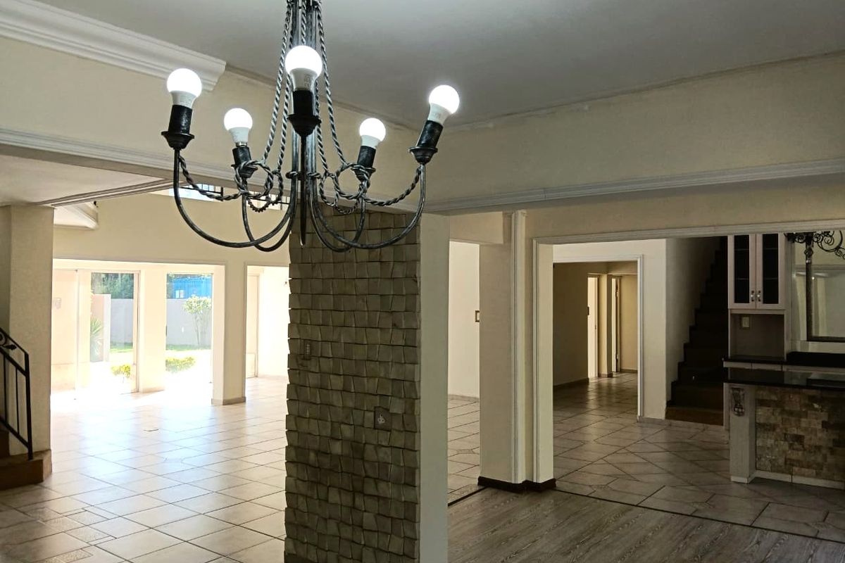 Luxury Coastal Living: Your Dream Double-Story Oasis in Meerensee - Photo 3