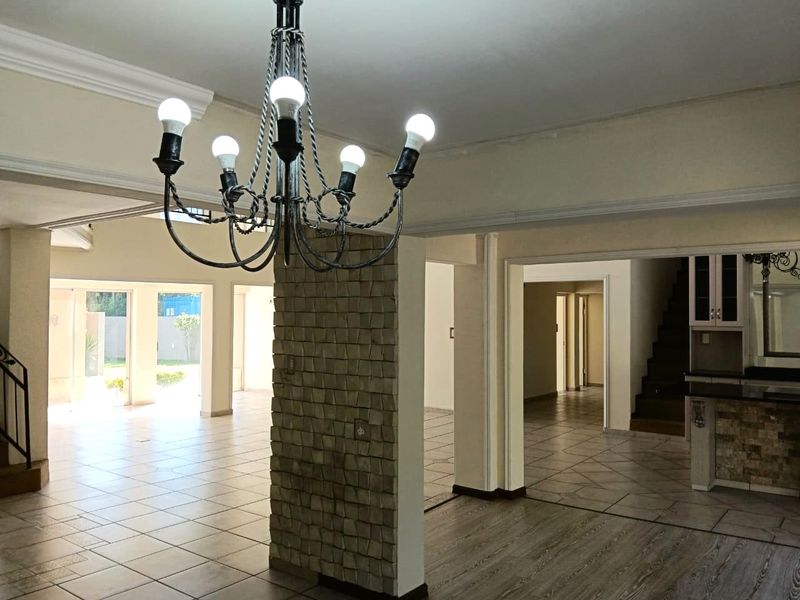 Luxury Coastal Living: Your Dream Double-Story Oasis in Meerensee - Photo 3