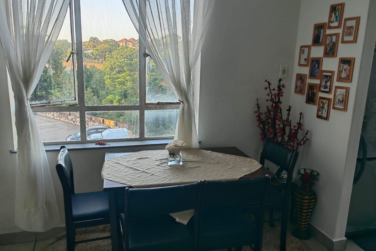 Flat To Rent in The Bluff - Photo 2