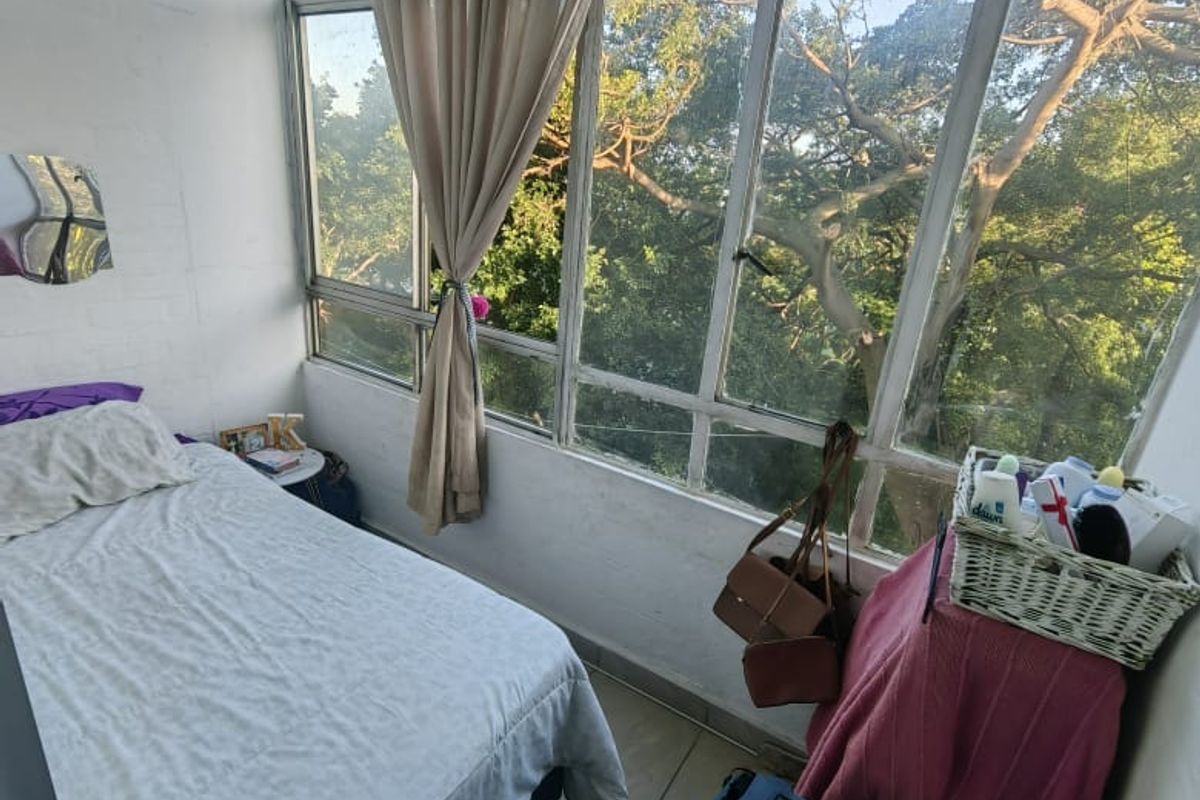Flat To Rent in The Bluff - Photo 5