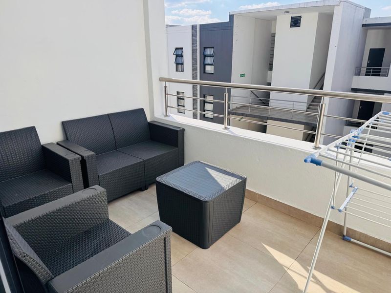 2 Bed 2 bath at 92 On New - Photo 6