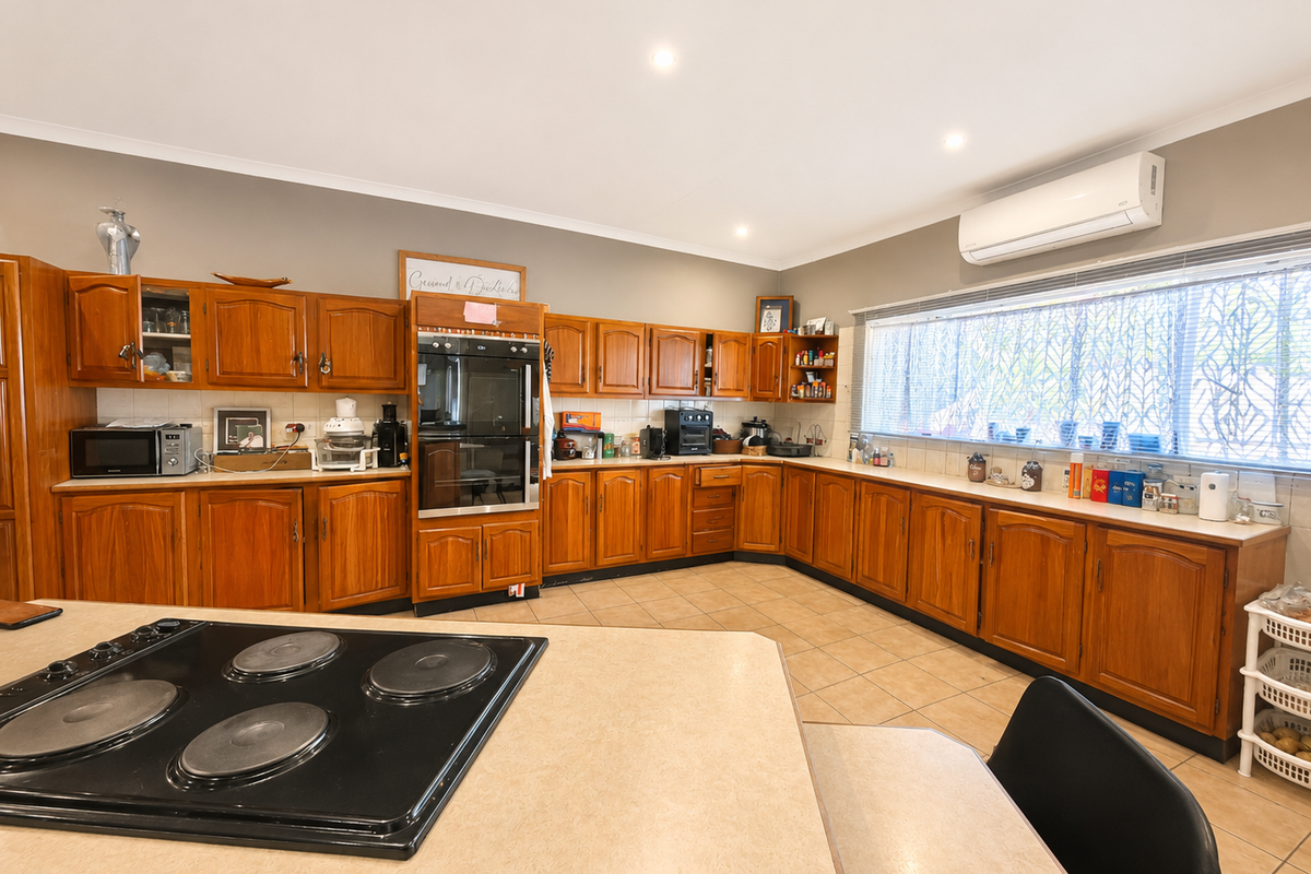 Endless Space for the Whole Family – Prime Safari Gardens Opportunity - Photo 4