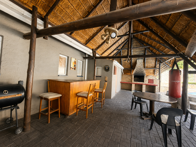 Endless Space for the Whole Family – Prime Safari Gardens Opportunity - Photo 9