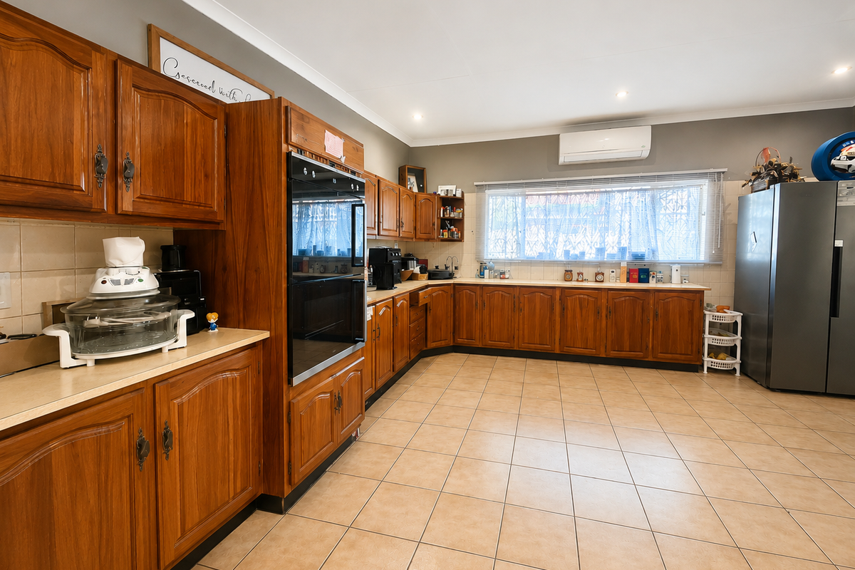 Endless Space for the Whole Family – Prime Safari Gardens Opportunity - Photo 3
