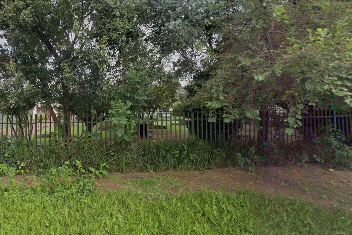 Pre-Hammer SALE– SECURE this property before auction  OFFERS ABOVE R1500000 - Photo 4