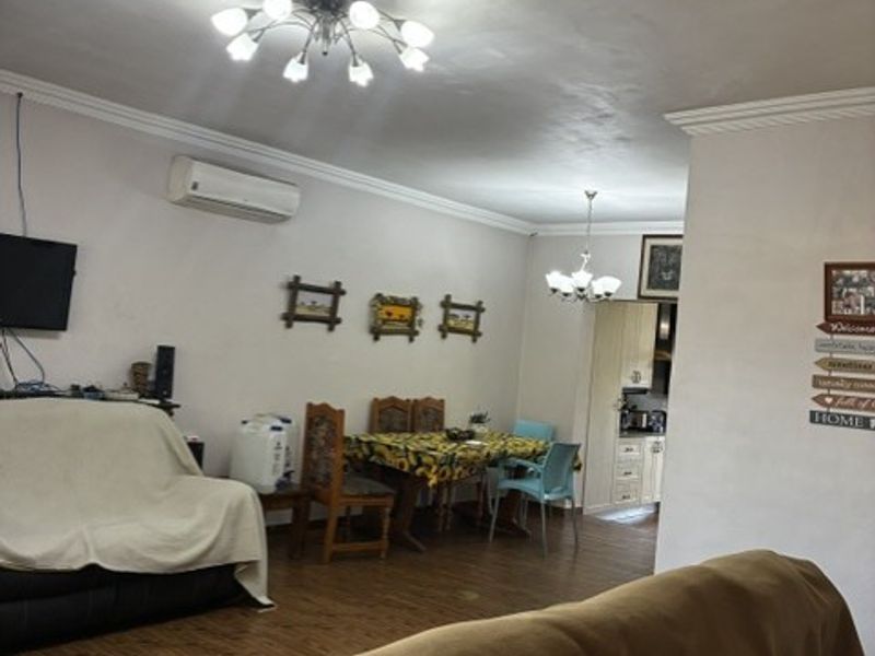 Family Home in the Heart of Elspark - Photo 10