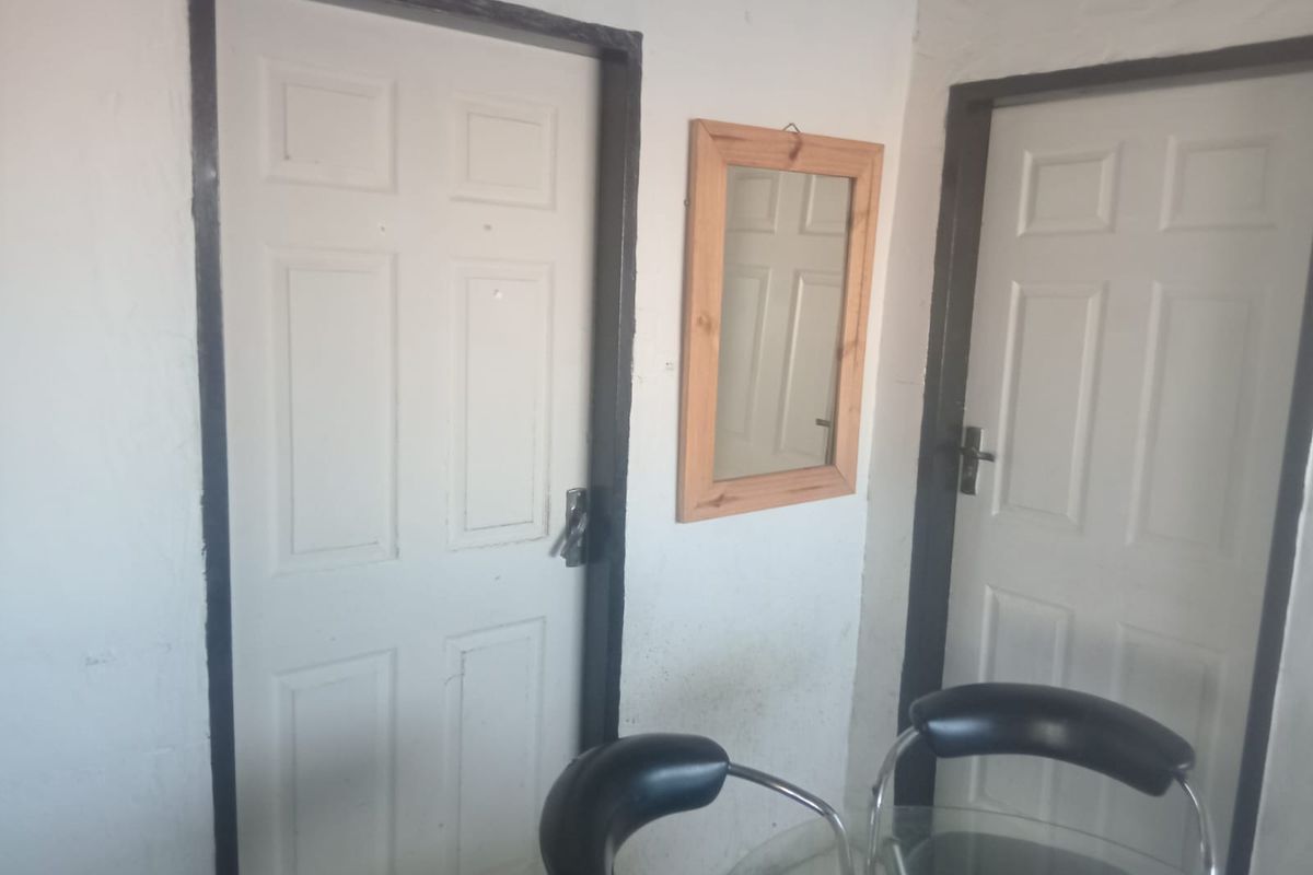 Charming 2-bedroom house for sale in Evaton West—perfect for first-time buyers or investors! - Photo 3