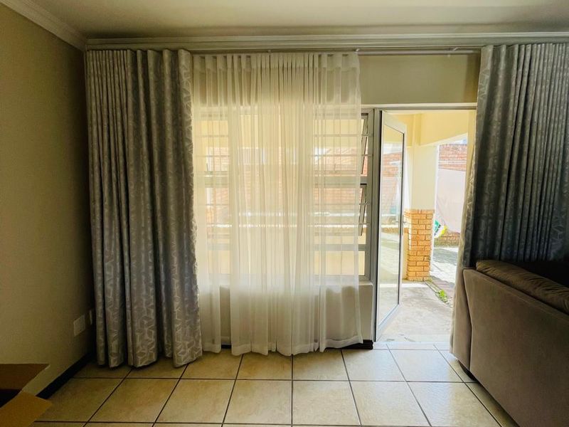 Modern Comfort in Prime Beacon Bay Location - Photo 5