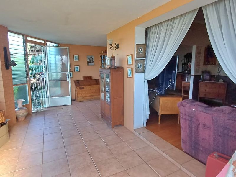 Penford family home for sale. - Photo 6