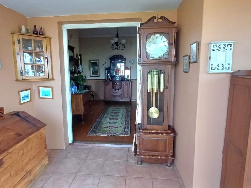 Penford family home for sale. - Photo 5