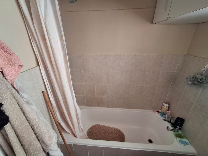 Furnished Private Student Accommodation - Photo 8