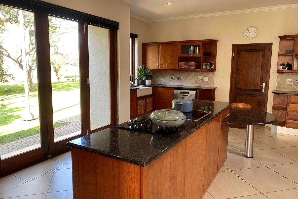 Luxury Riverside Living in a Secure Game Reserve - Photo 5