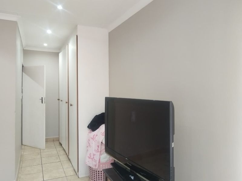 Townhouse For Sale In Potchefstroom - Photo 10