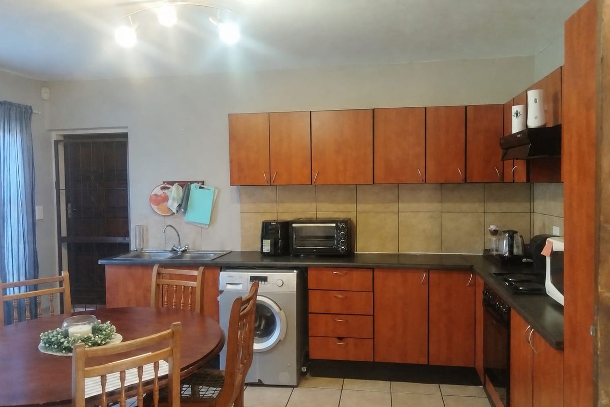Townhouse For Sale In Potchefstroom - Photo 3