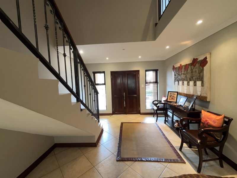 Welcome to refined estate living in the heart of Rynfield, Benoni - Photo 4