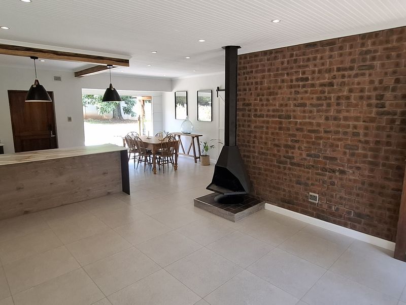 Newly Renovated 3 Bedroom home in Mountain homes Hilton - Photo 7