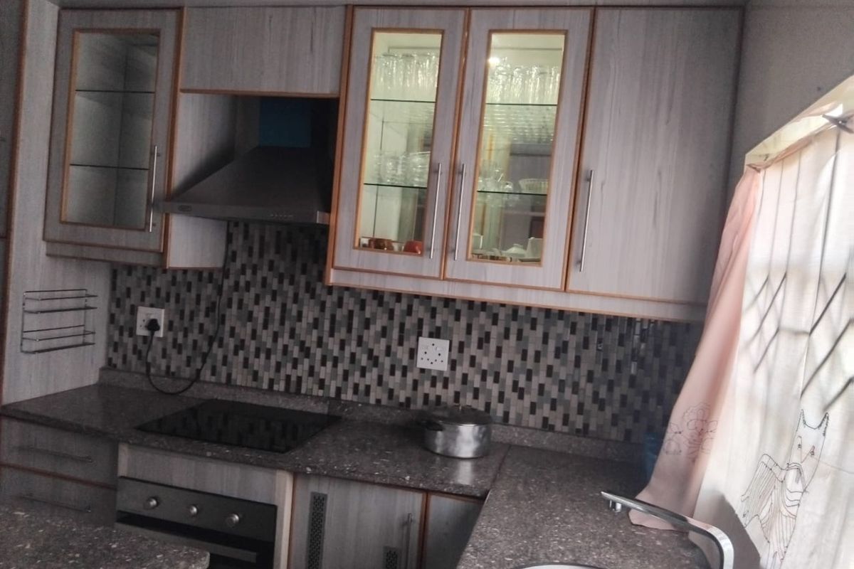Family house for sale at Osizweni - Photo 5