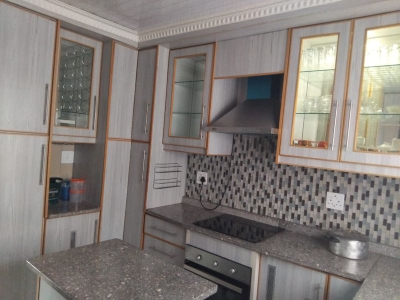 Family house for sale at Osizweni - Photo 3