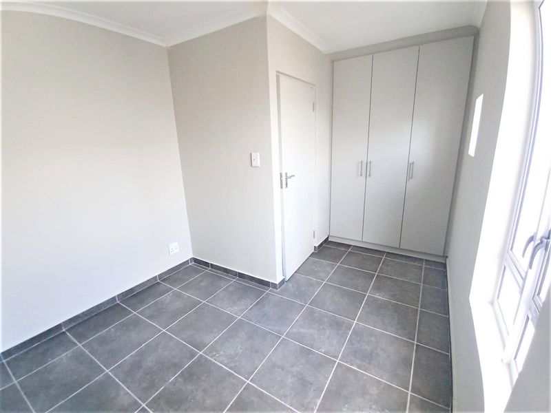 Townhouse available in Kogelberg Estate. - Photo 9
